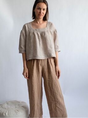 Korinne Vader Striped Beige Crinkled Linen Square Neck Top